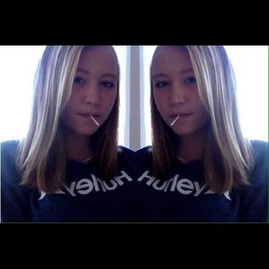 Meet your Posher, Thea