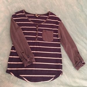 Navy stripe top