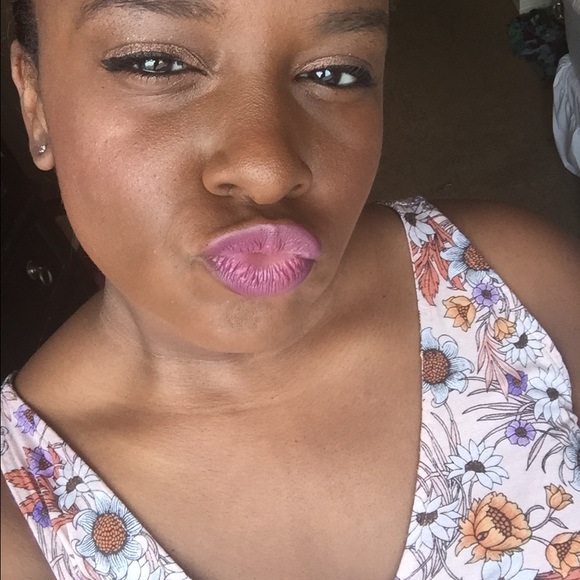 Meet your Posher, Loren - Picture 3 of 7