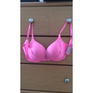 Victoria's Secret 34C A LOT of push up