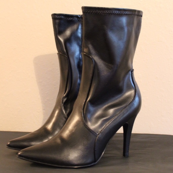 Black Heeled Boots