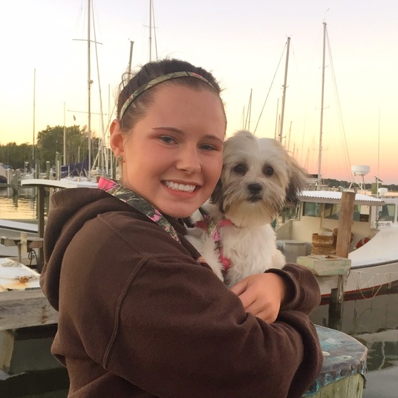 Meet your Posher, Haley - Picture 1 of 1