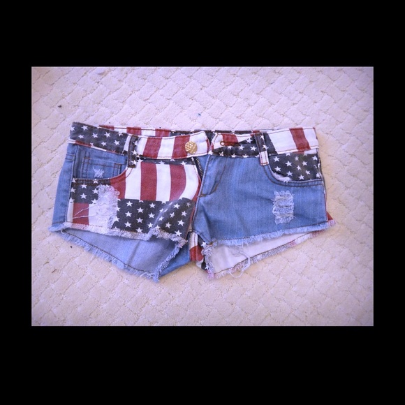 NWOT never worn Denim American Flag shorts
