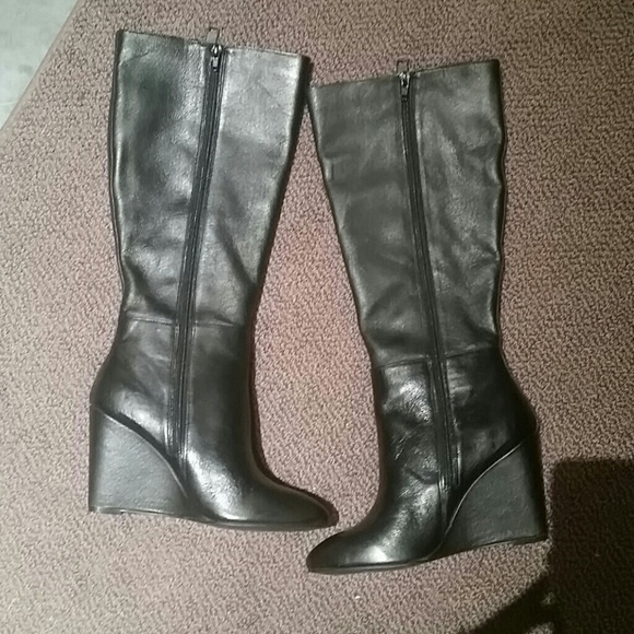 Steve Madden wedge boots