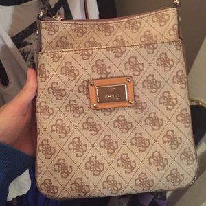 guess hand bag