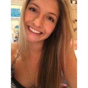 Meet your Posher, Haley