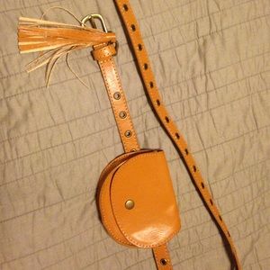 Brown belt with removable pocket