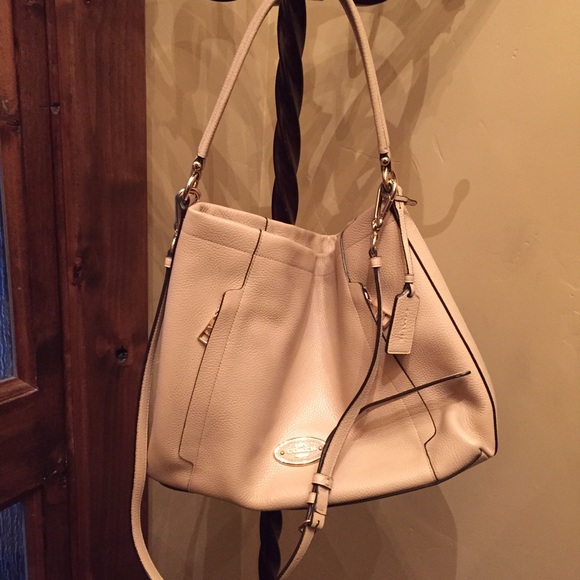 Coach Hobo - Picture 2 of 4