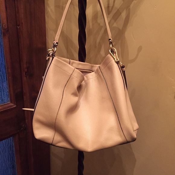 Coach Hobo - Picture 3 of 4