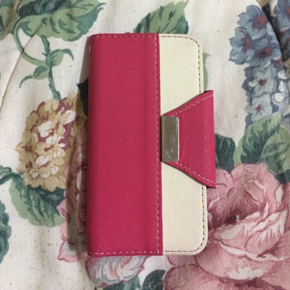 Pink and White Ipod Touch 5 wallet case