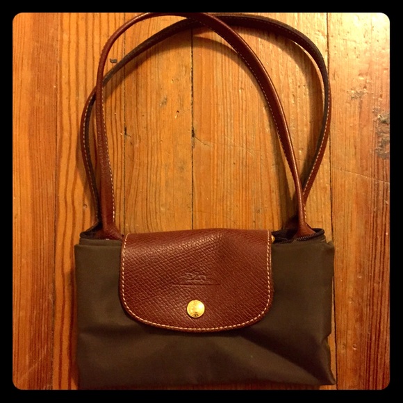 Longchamp La Pliage Medium Shoulder Tote