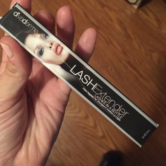 divaderme Lash Extender