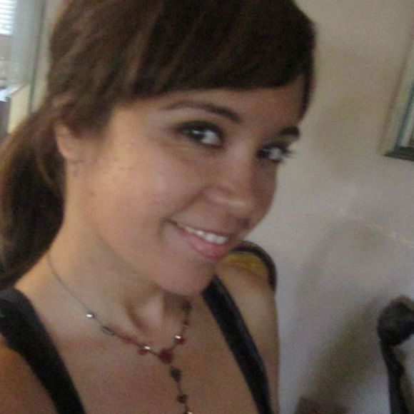 Meet your Posher, Gemma - Picture 1 of 1