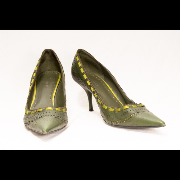 BCBG Pumps