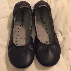 Vivobarefoot flats