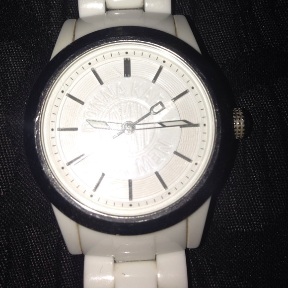 DKNY watch (authentic) - Picture 2 of 4