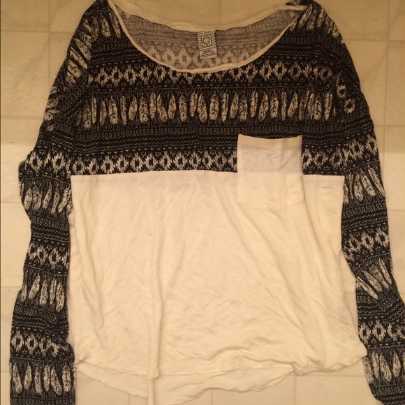 Tribal printed baseball tee!