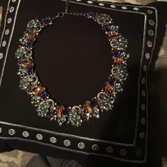 Vintage Jewelry - SALE!!! *Beautiful statement necklace*