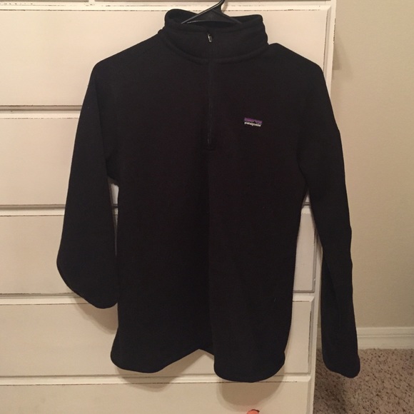 Patagonia half zip fleece jacket