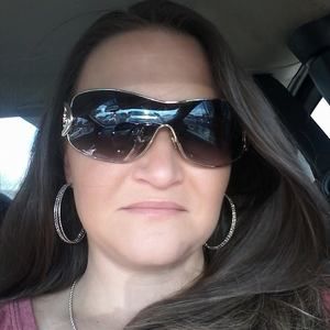 Meet your Posher, Stacy