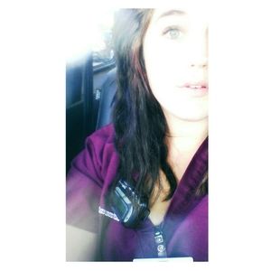 Meet your Posher, Julia