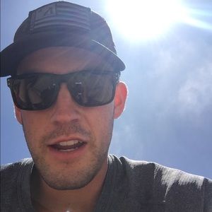 Meet your Posher, Cole