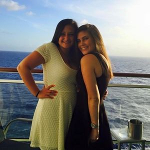 Meet your Posher, Elena