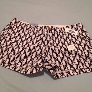 Old Navy Seahorse Print 3.5 inseam Shorts Old Navy Seahorse Print 3.5 inseam Shorts