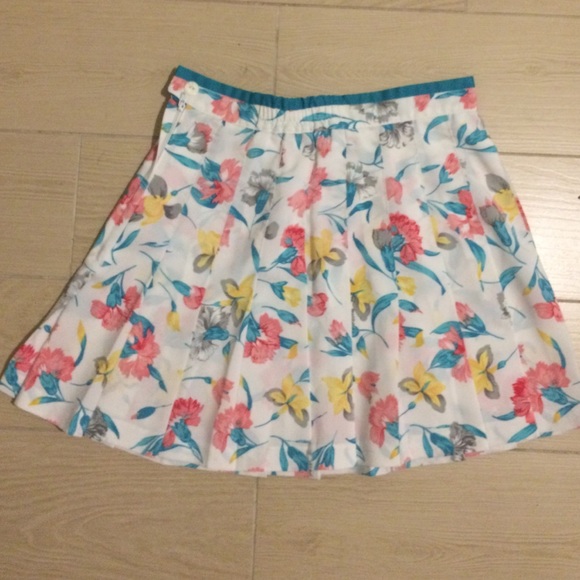Vintage Pleated Floral Skirt