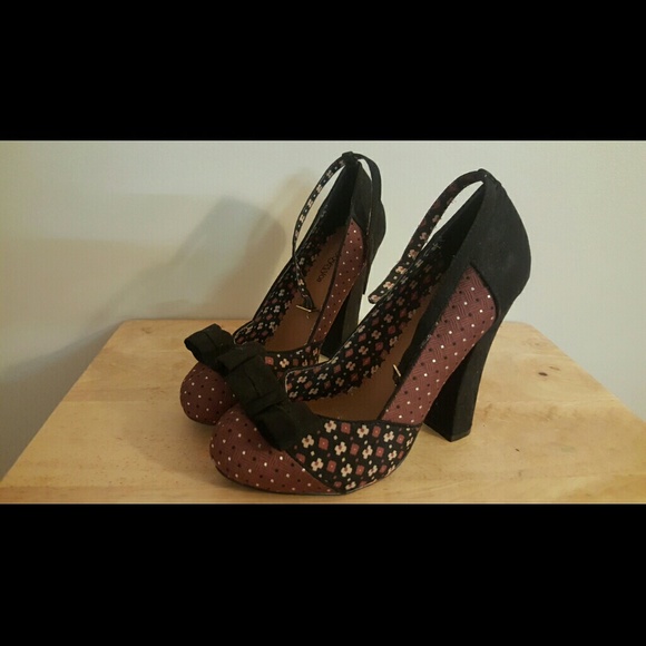 Sole Obsession Platform Pump