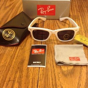 Ray Ban