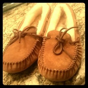 Ugg slippers nearly new