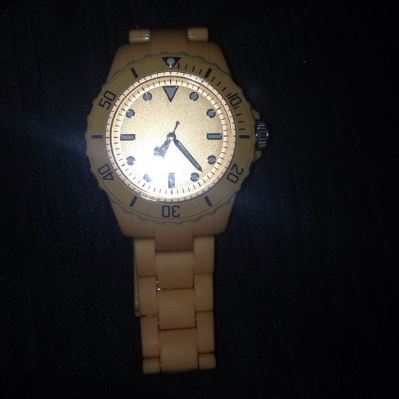 Sporty watch