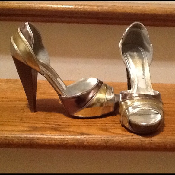 Gold & Silver Pumps