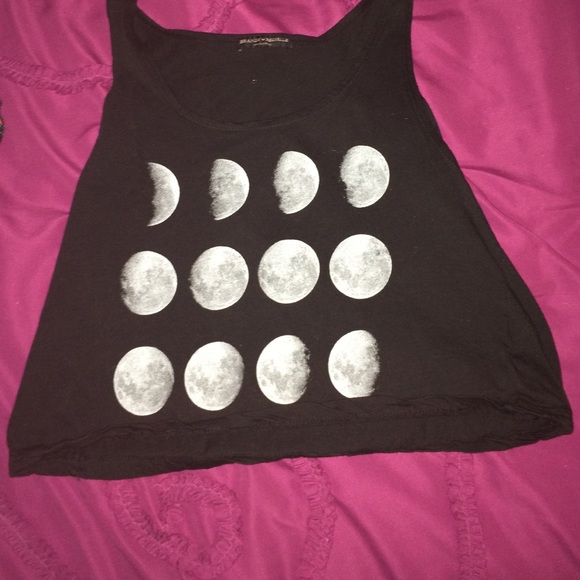 moon tanktop
