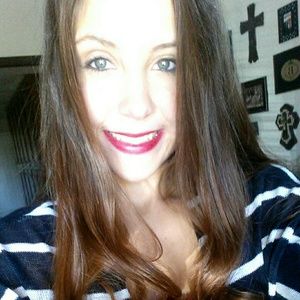 Meet your Posher, Leah