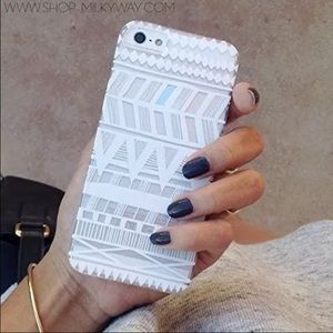 💎White Aztec iPhone Case💎