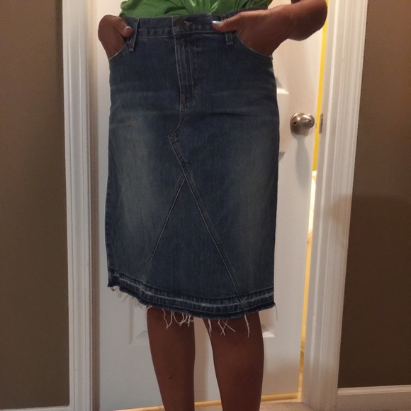 Abercrombie jean/denim skirt. - Picture 3 of 4