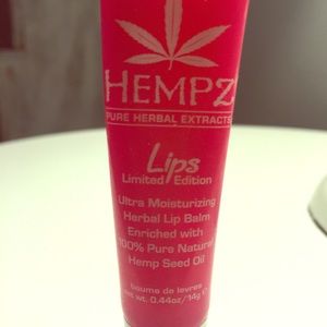 Lips Ultra Moisturizing Balm