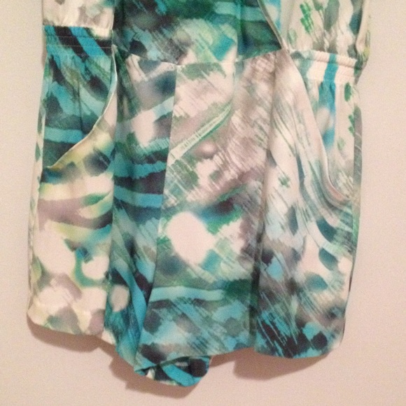Adorable Parker romper (silk) - Picture 2 of 4