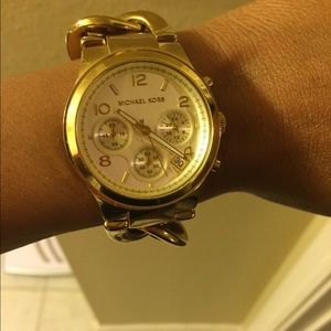 SALE‼️ Michael Kors Bangle Watch