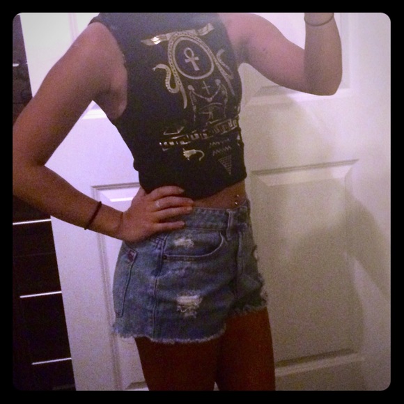 Hieroglyphic design crop top with turtleneck