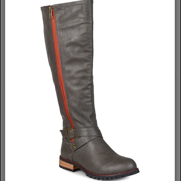 NIB gray boots