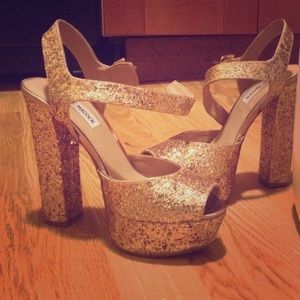 JILLYY Shimmery GOLD Platforms