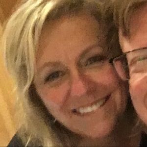 Meet your Posher, Holly