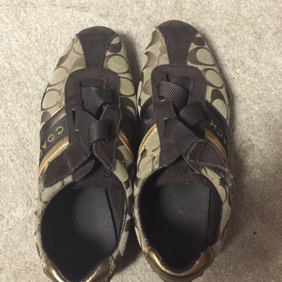 Coach brown signature shoe