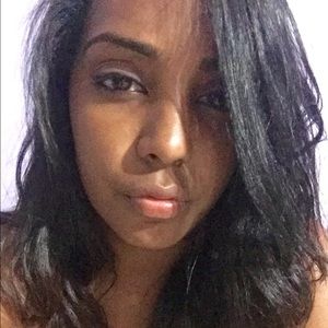 Meet your Posher, Daniela