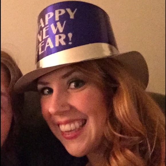 Meet your Posher, Laura - Picture 1 of 1