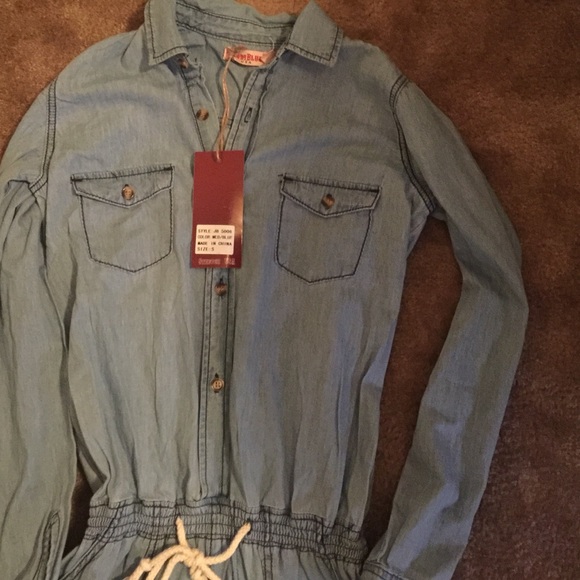 Jean short romper - Picture 2 of 3