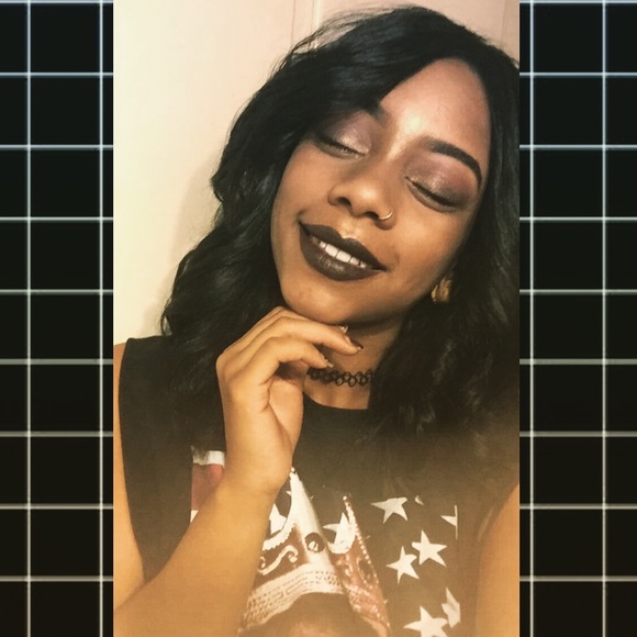 Meet your Posher, Audrey - Picture 2 of 2